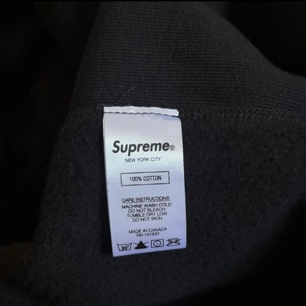 Supreme Men's Black Hoodie - Picture 7 of 8